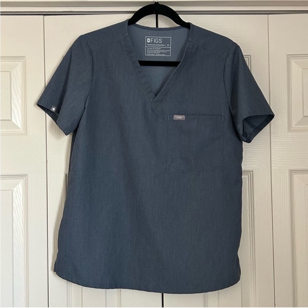 Figs • Catarina Scrub Top • Heather Denim •size M